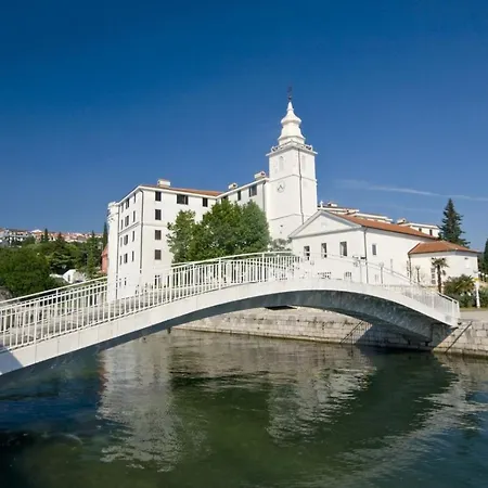 In With Sea View, Terrace, Air Conditioning, Wifi 4628-56 * Crikvenica