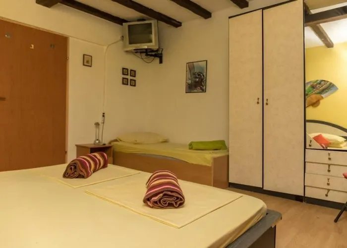 In With Sea View, Terrace, Air Conditioning, Wifi 4628-56 Apartman *